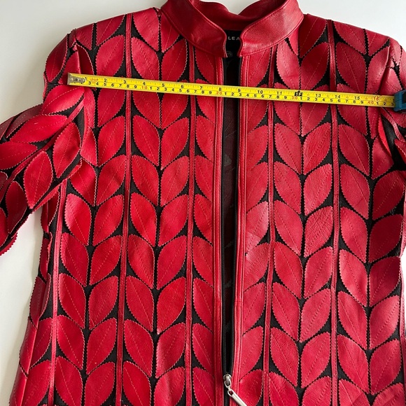 Red Leaf Leather Jacket Woman Zip Genuine Lambskin
Lightweight Meshed Tulle - Picture 3 of 7